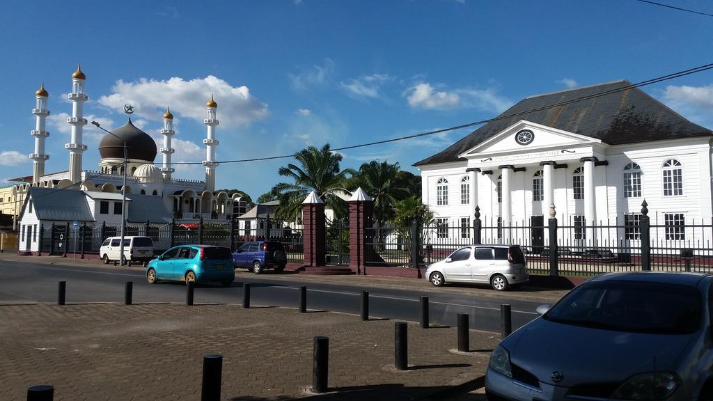 Pleasant Stay Paramaribo Luaran gambar